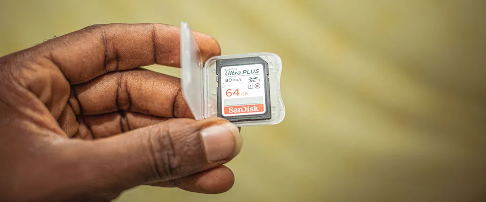 Caméra de surveillance extérieure avec carte microSD pour enregistrement local